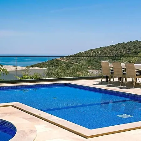 Sleeps 10 Pool Air Con Wifi Kalkan
