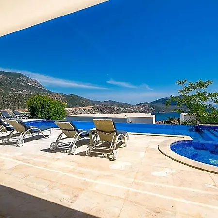 Sleeps 10 Pool Air Con Wifi Vilă